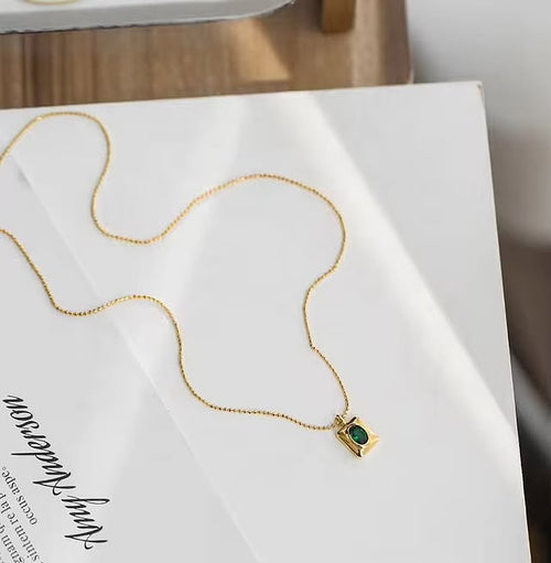BEADED CAROL NECKLACE
