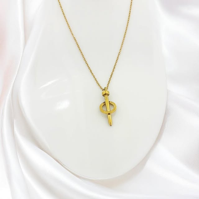 GOLDEN NAIL NECKLACE